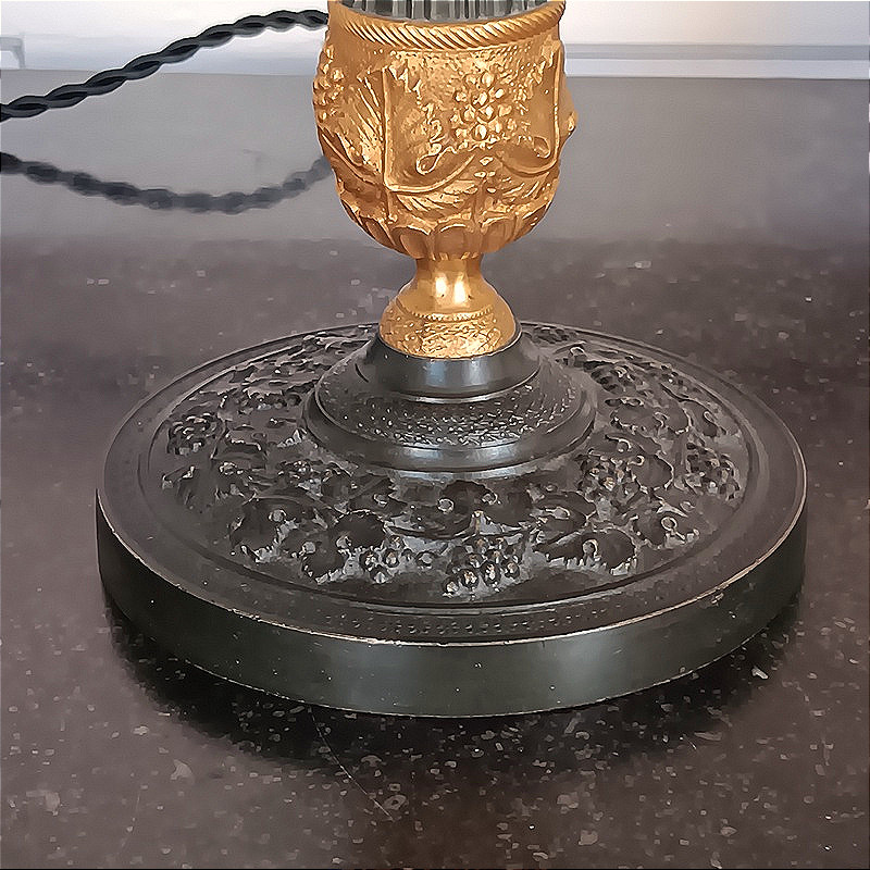 Paire de lampes bougeoirs en bronze à décor de vigne Epoque Restauration XIXème siècle-photo-1