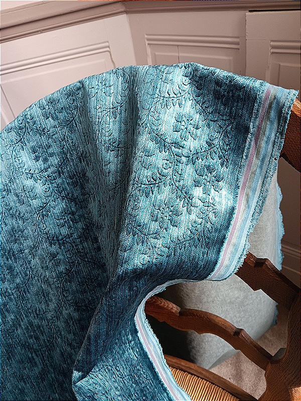 Beau métrage étoffe de velours de soie gaufré bleu pour sièges  coussins non utilisé-photo-5