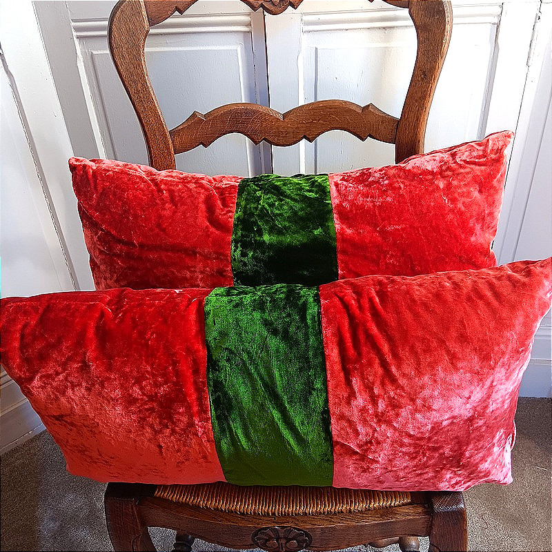Large Two-tone Cushions In Burnt Orange And Empire Green Silk Velvet-photo-3