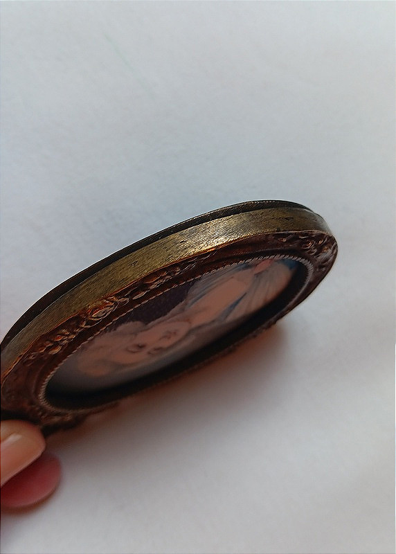Miniature Gouache Painting In The Louis XVI Style Bronze Frame Portrait Of A Young Woman-photo-4