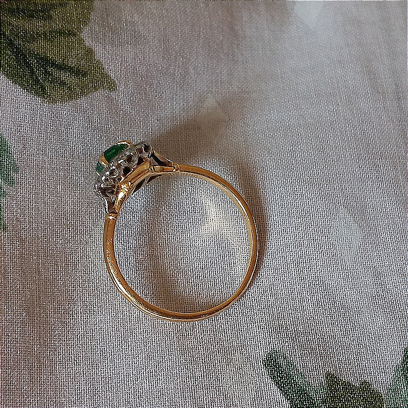 Emerald And Diamond Ring 18 Carat Gold And Platinium-photo-2