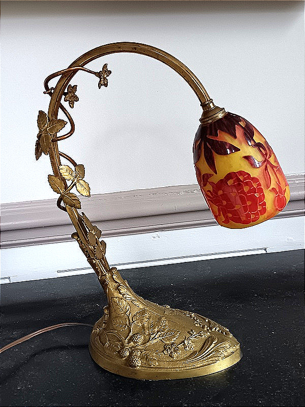 Le Verre Français Aux Pivoines Lamp Charles Schneider Art Nouveau Art Deco Circa 1925