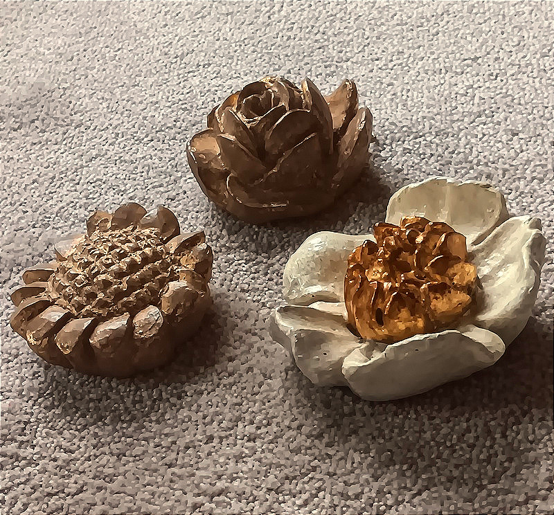 Nice Set Of Three Flowers For Furnishing Ornaments Embrasures Decoration-photo-2