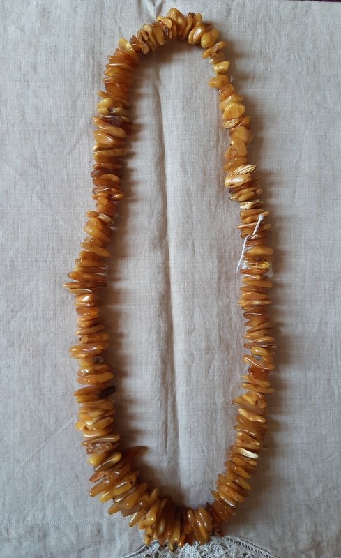 Long Collier Brutaliste En Ambre