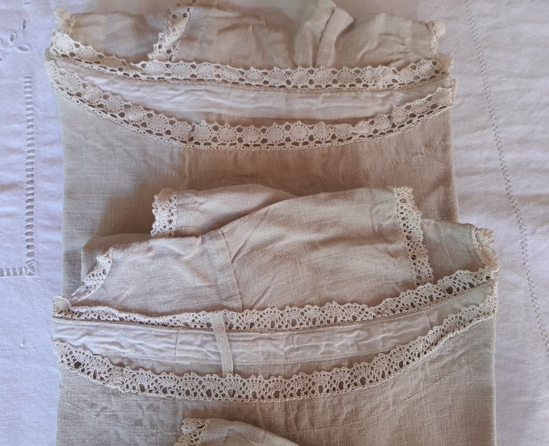 3 Old Natural Linen Shirts Bordered With Lace-photo-2