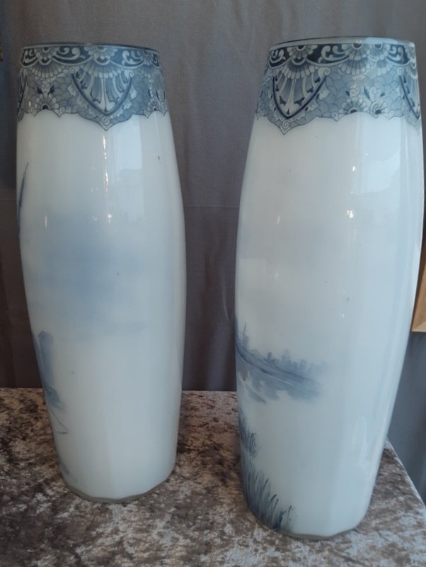 Legras Grande Et Belle Paire De Vases En Opaline Décor Delft émaillé De Bateau Et Moulin Hollandais-photo-1