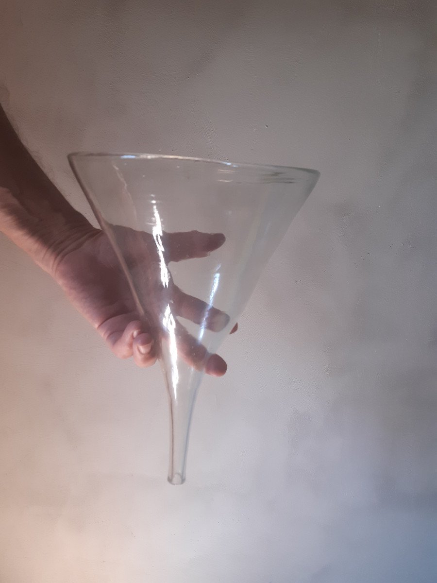 Bel Entonnoir De Pharmacie En Verre Soufflé XIXème Siècle