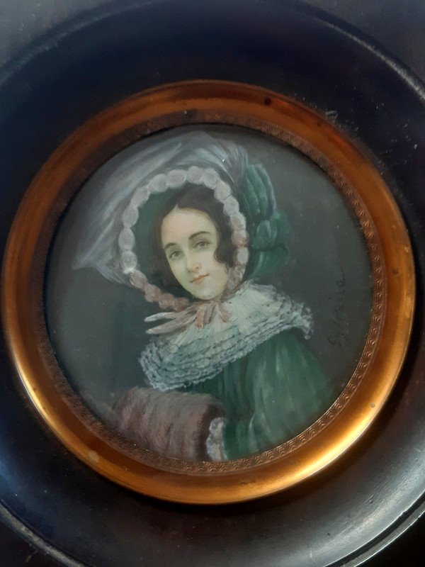 Portrait Miniature à La Gouache Sur Ivoire d'Une Jeune Femme à La Capeline Epoque XIXème Siècle-photo-2