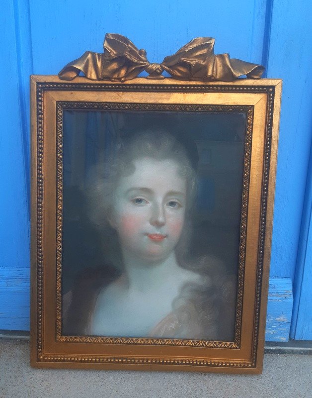 Charmant Portrait De Jeune Femme Au Pastel d'époque XVIIIème  