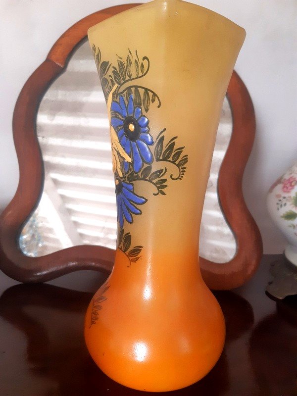 Legras Vase In Enamelled Glass With Cineraria And Daffodil Flowers Circa 1900-photo-2