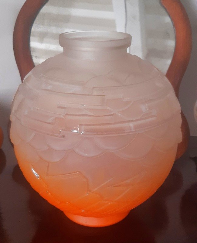 Charles Schneider Le Verre Français Superbe Et Important Vase Boule Géométrique verre poudré orange vif Art Déco Vers 1930