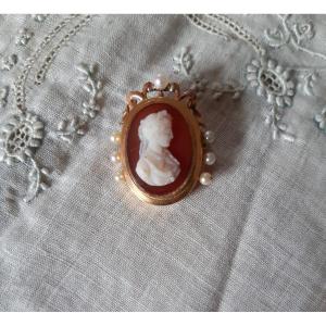 Médaillon Broche Camée Sur Agate Or 18 Carats Et Perles