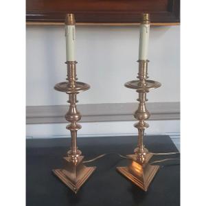 Belle Paire De Bougeoirs En Bronze Montés En Lampe De Style XVIIème Siècle