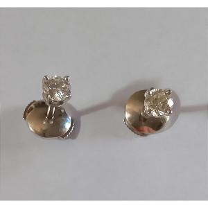 18k White Gold Diamond Stud Earrings