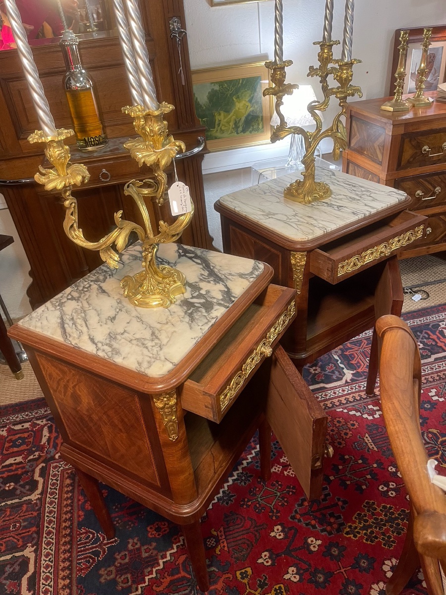 Pair Of Bedside Tables In Marquetry And Gilded Bronze, Marble Top, 1920s Period - Louis XVI Style-photo-7