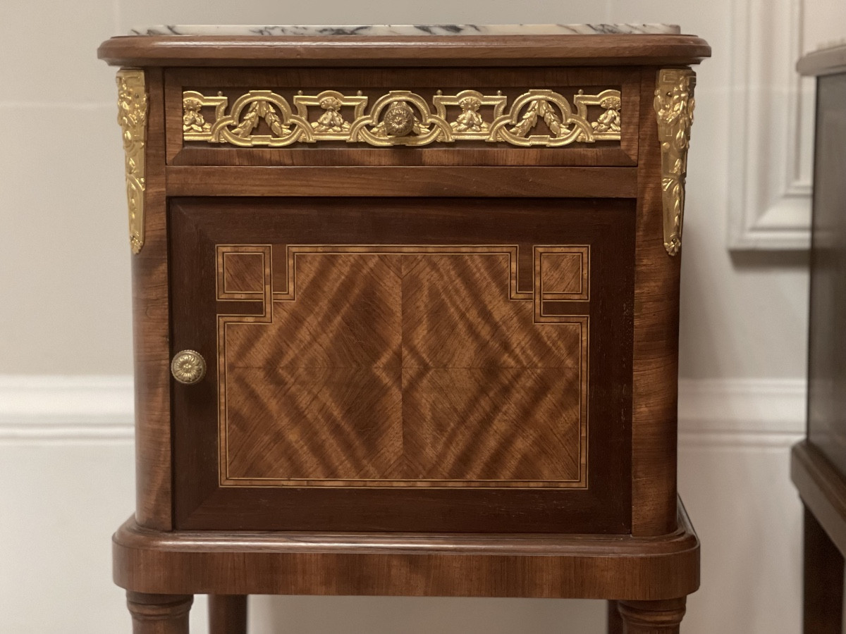 Pair Of Bedside Tables In Marquetry And Gilded Bronze, Marble Top, 1920s Period - Louis XVI Style-photo-8