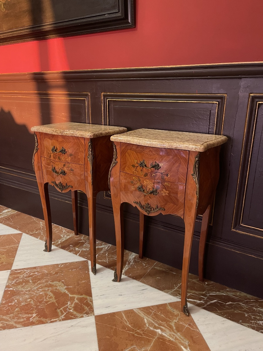 Pair Of Louis XV Style Bedside Tables In Marquetry And Gilt Bronze, Marble Top-photo-2