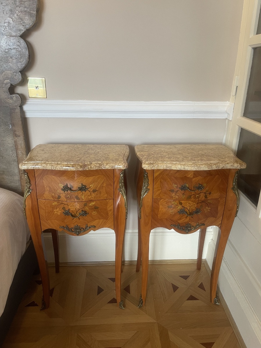 Pair Of Louis XV Style Bedside Tables In Marquetry And Gilt Bronze, Marble Top-photo-7