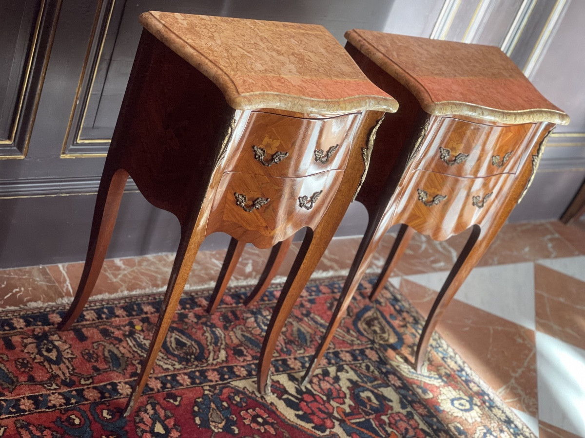 Paire de chevets de style Louis XV en marqueterie et marbre -photo-5