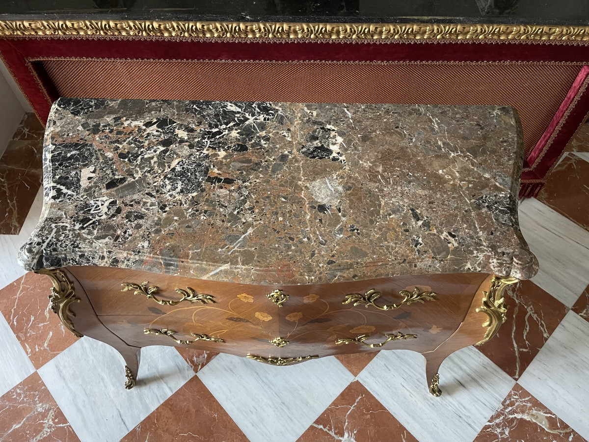 Commode galbée de style Louis XV en marqueterie florale, époque Napoléon III – XIXe siècle-photo-4