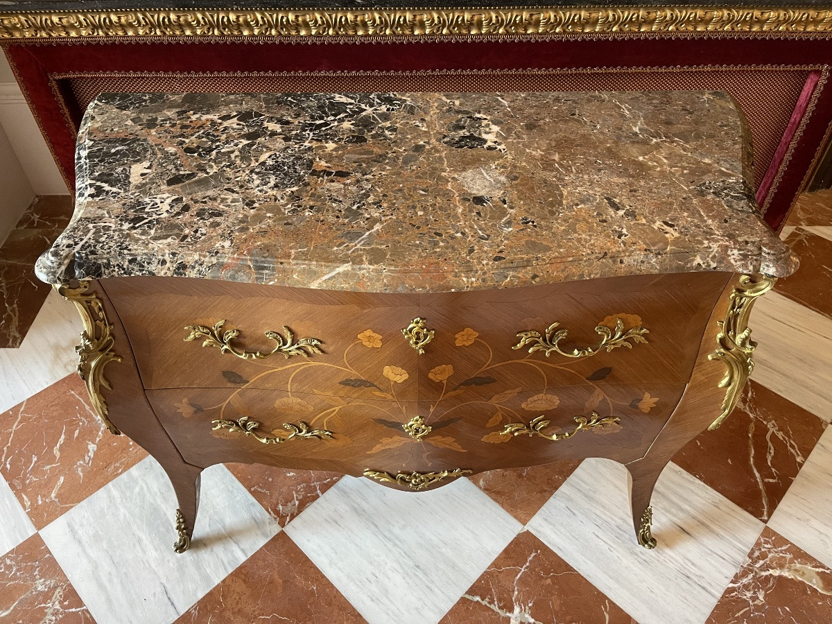 Commode galbée de style Louis XV en marqueterie florale, époque Napoléon III – XIXe siècle-photo-4