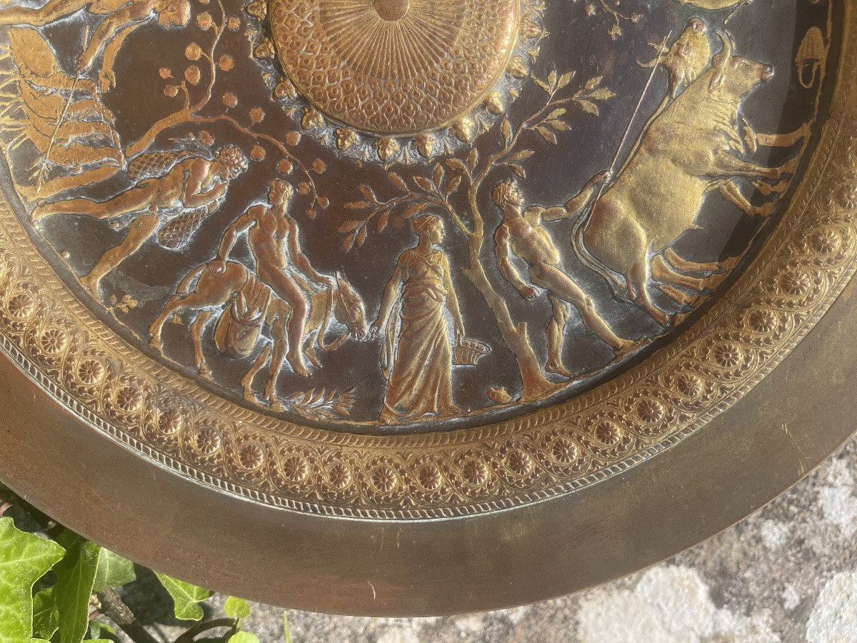 Coupe en bronze Barbedienne, décor allégorique antique. F. Levillain, datée 1879 , XIXe siècle-photo-5