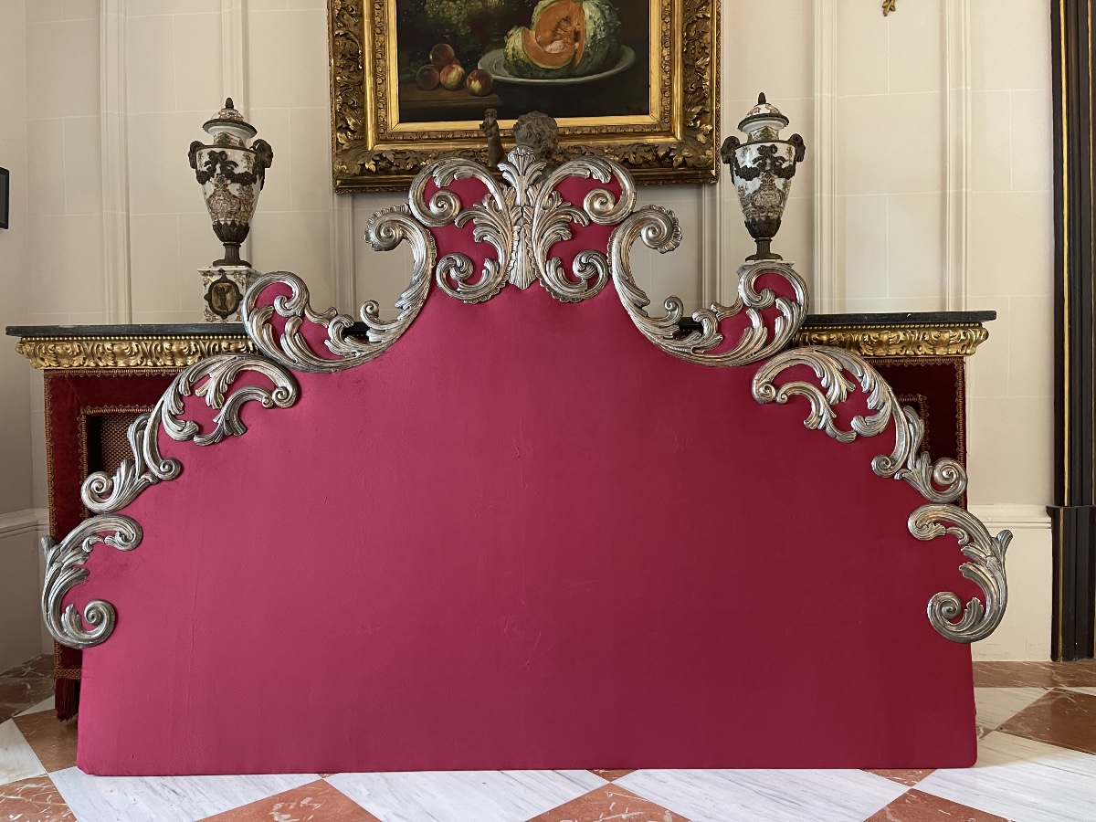 Baroque Headboard In New Red Velvet, With Silver-plated Scrollwork, Early 20th Century-photo-2