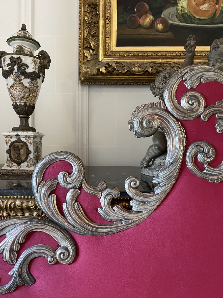 Baroque Headboard In New Red Velvet, With Silver-plated Scrollwork, Early 20th Century-photo-2