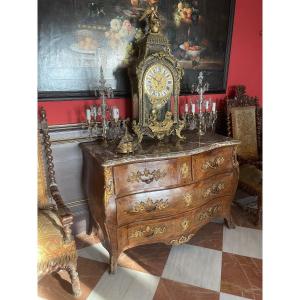 Curved Tomb Commode All Sides Louis XV Style. 