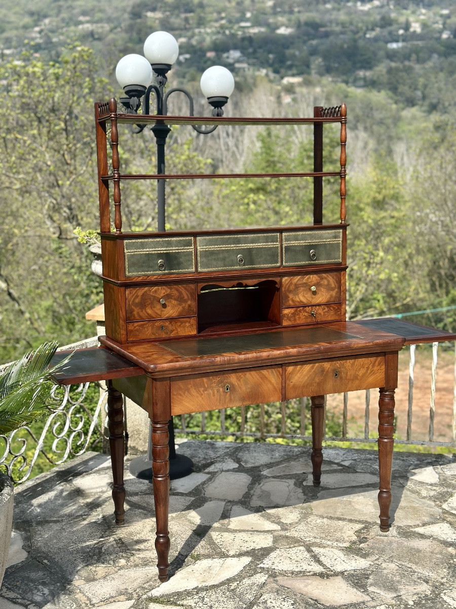 Bureau à Gradins En Acajou Flammé époque Seconde Partie Du XIXe Siècle -photo-3