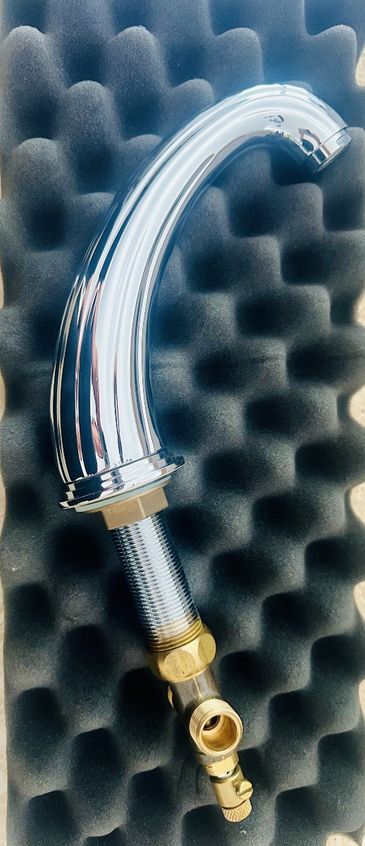Mixer Tap From The Famous Luxury Brand Thg In Partnership With Swarovski -photo-1