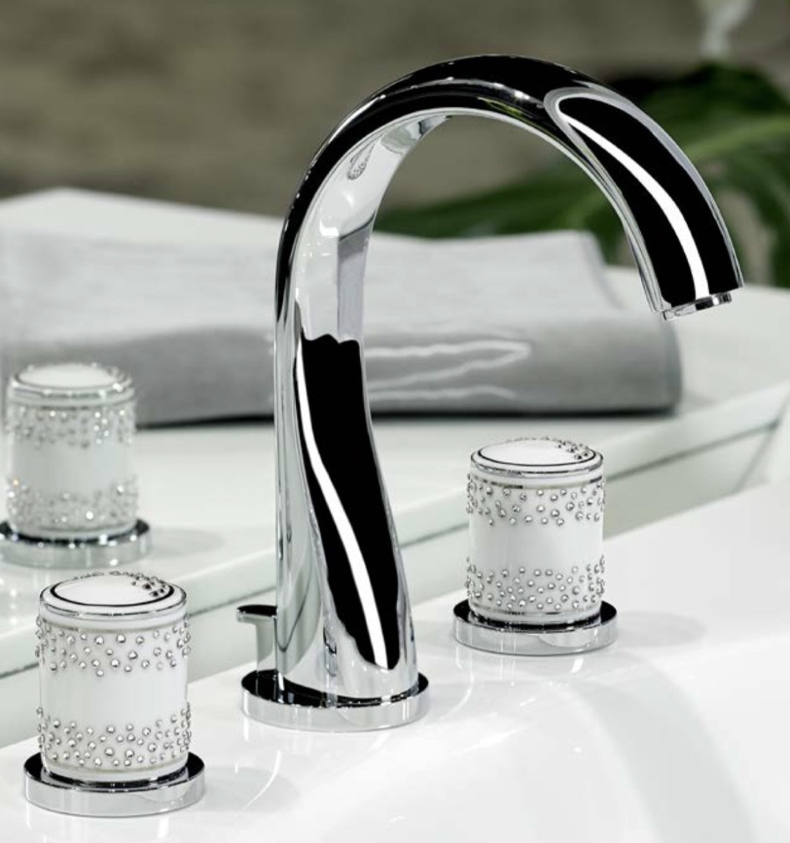 Mixer Tap From The Famous Luxury Brand Thg In Partnership With Swarovski 