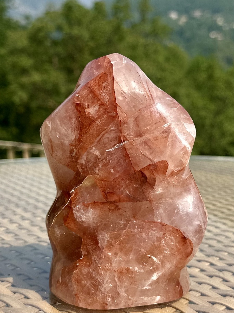 Sculpture à la Flamme en Cristal de Quartz Hématoide ,Pierre Naturelle.-photo-3