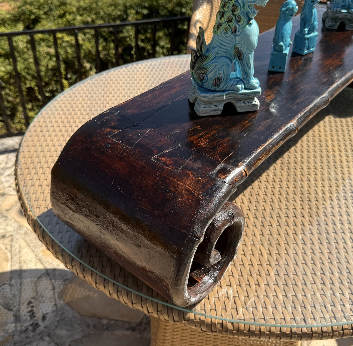 Table Basse à Volutes Chinoise, en Orme Massif .Époque XIXEME siècle .-photo-2