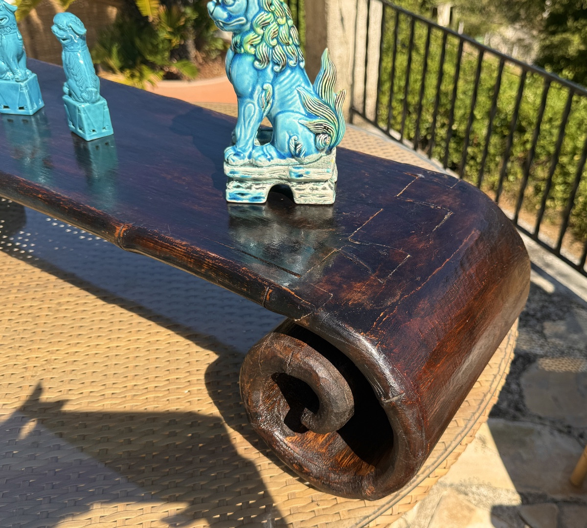 Table Basse à Volutes Chinoise, en Orme Massif .Époque XIXEME siècle .-photo-5