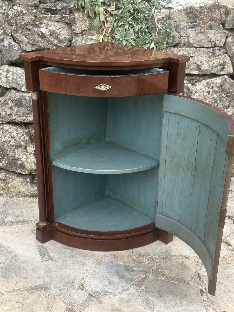 Small Corner Cupboard In Flamed Mahogany With Detached Columns, 19th Century.-photo-2