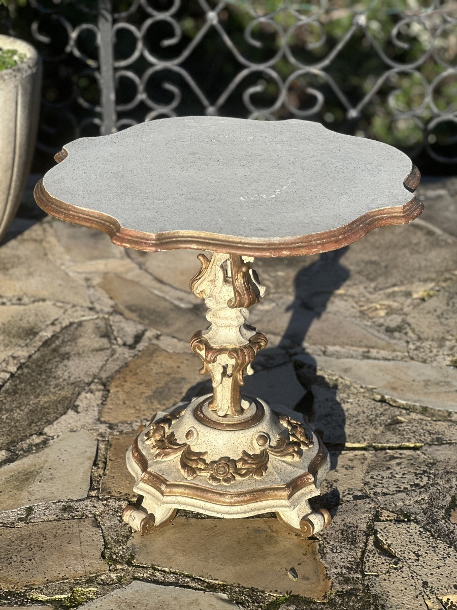 Small Carved And Lacquered Wooden Side Table, 20th Century.-photo-3