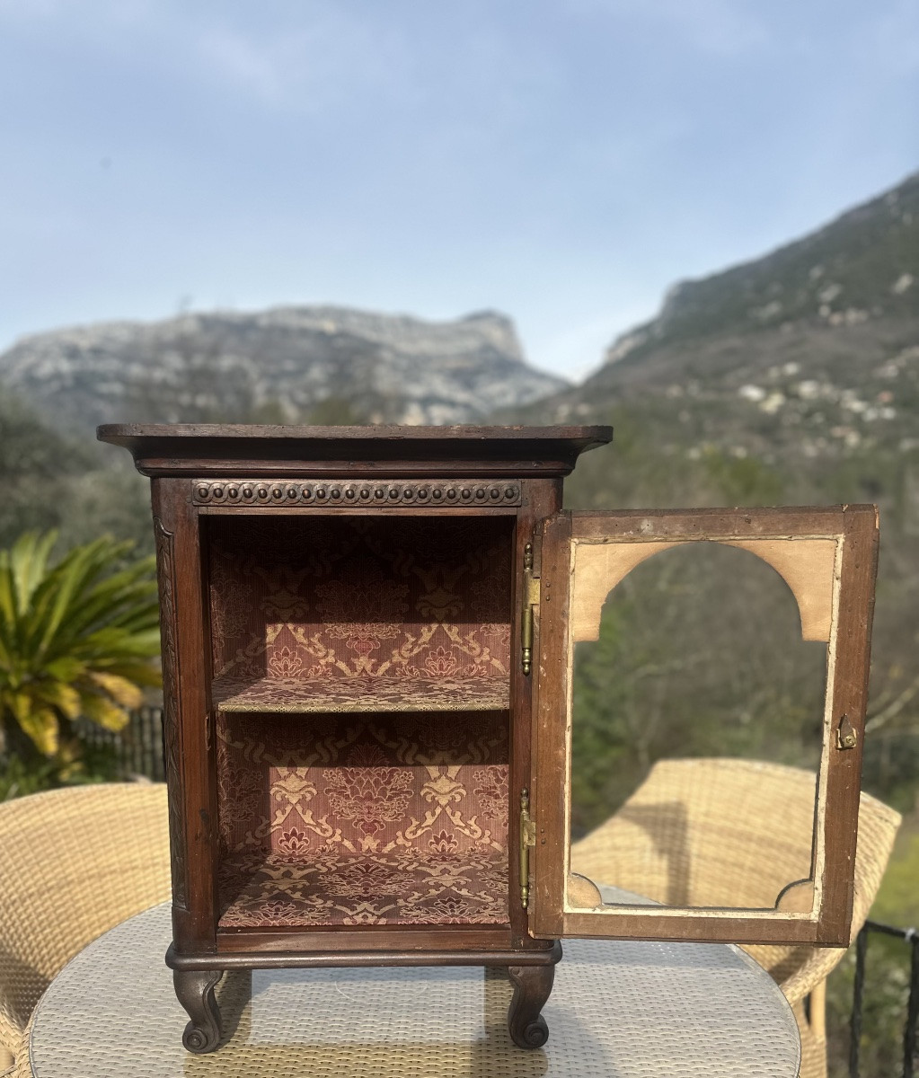 Petite vitrine à poser en Chêne massif sculpté .Époque fin  XIX siècle .-photo-4