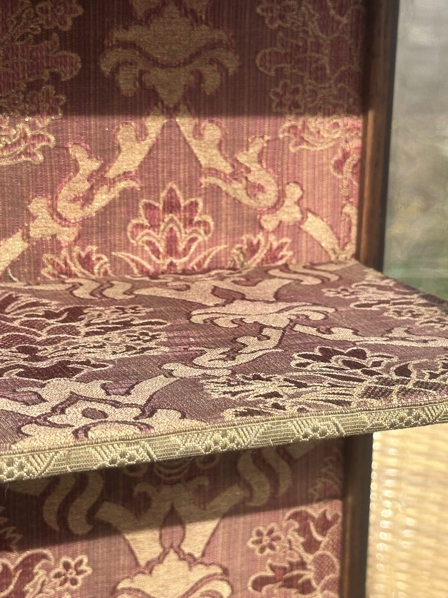 Petite vitrine à poser en Chêne massif sculpté .Époque fin  XIX siècle .-photo-5