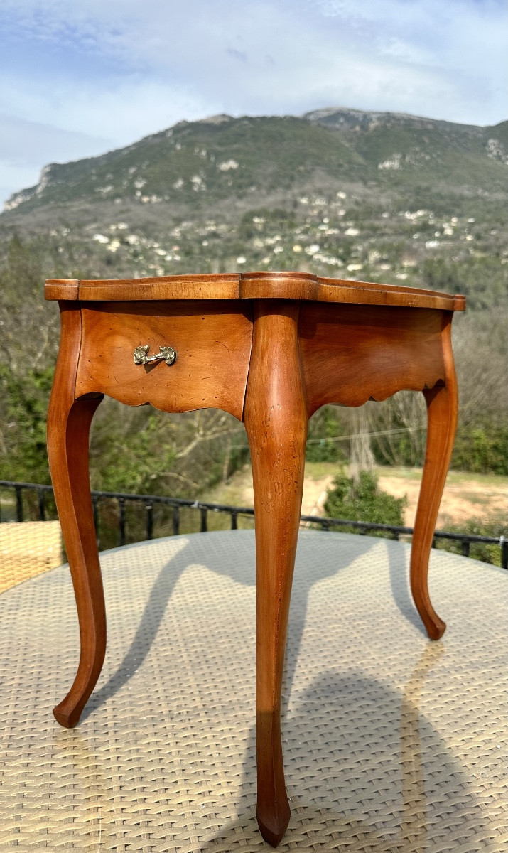 Petite table volante de style Louis XV .Époque XX eme siècle.-photo-2