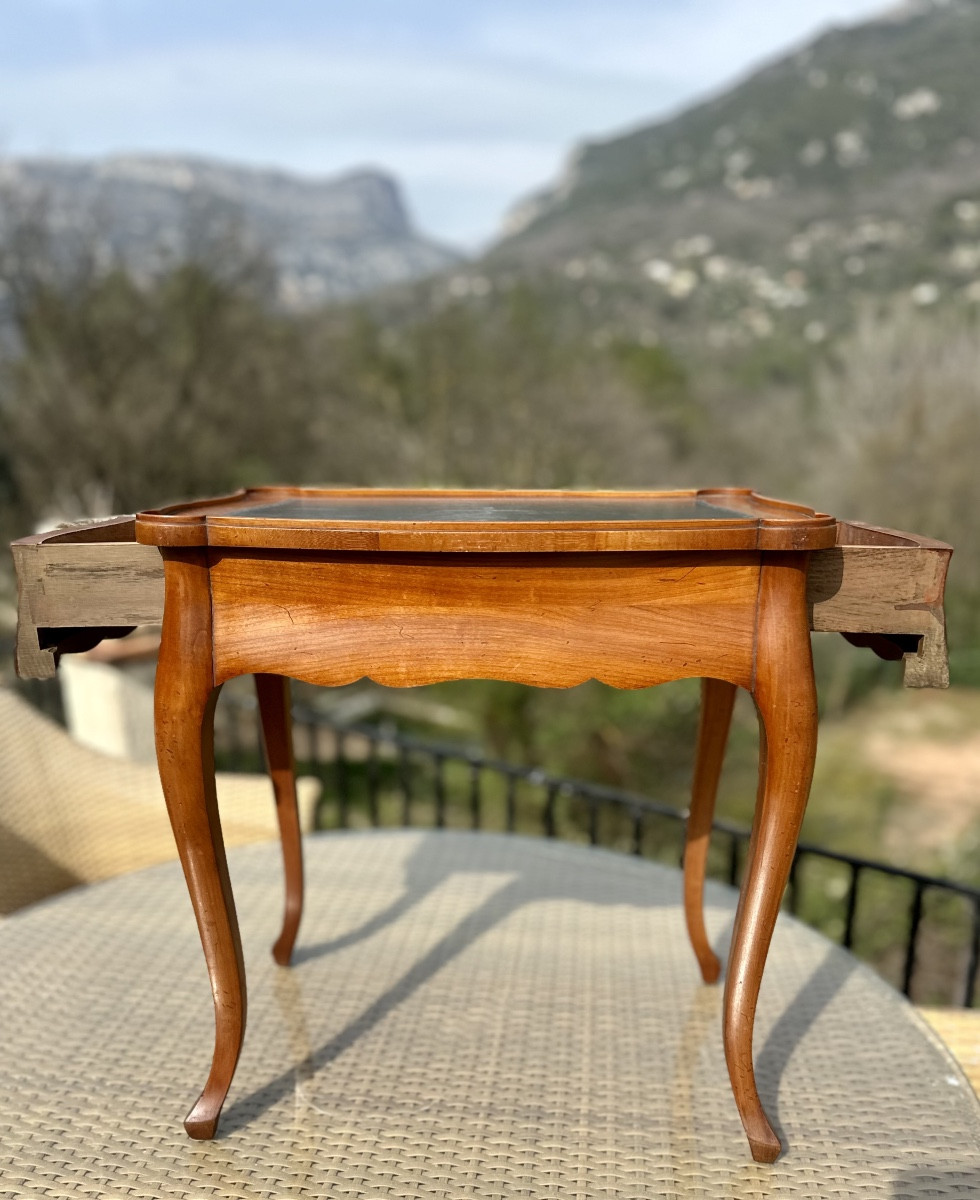 Petite table volante de style Louis XV .Époque XX eme siècle.-photo-8