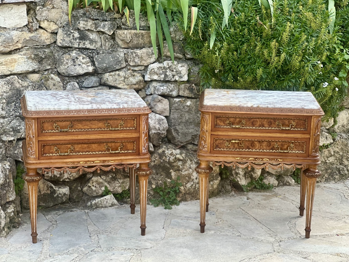 Pair Of Small Louis XVI Style Burrwood Chests Of Drawers Or Bedside Tables, 20th Century.
