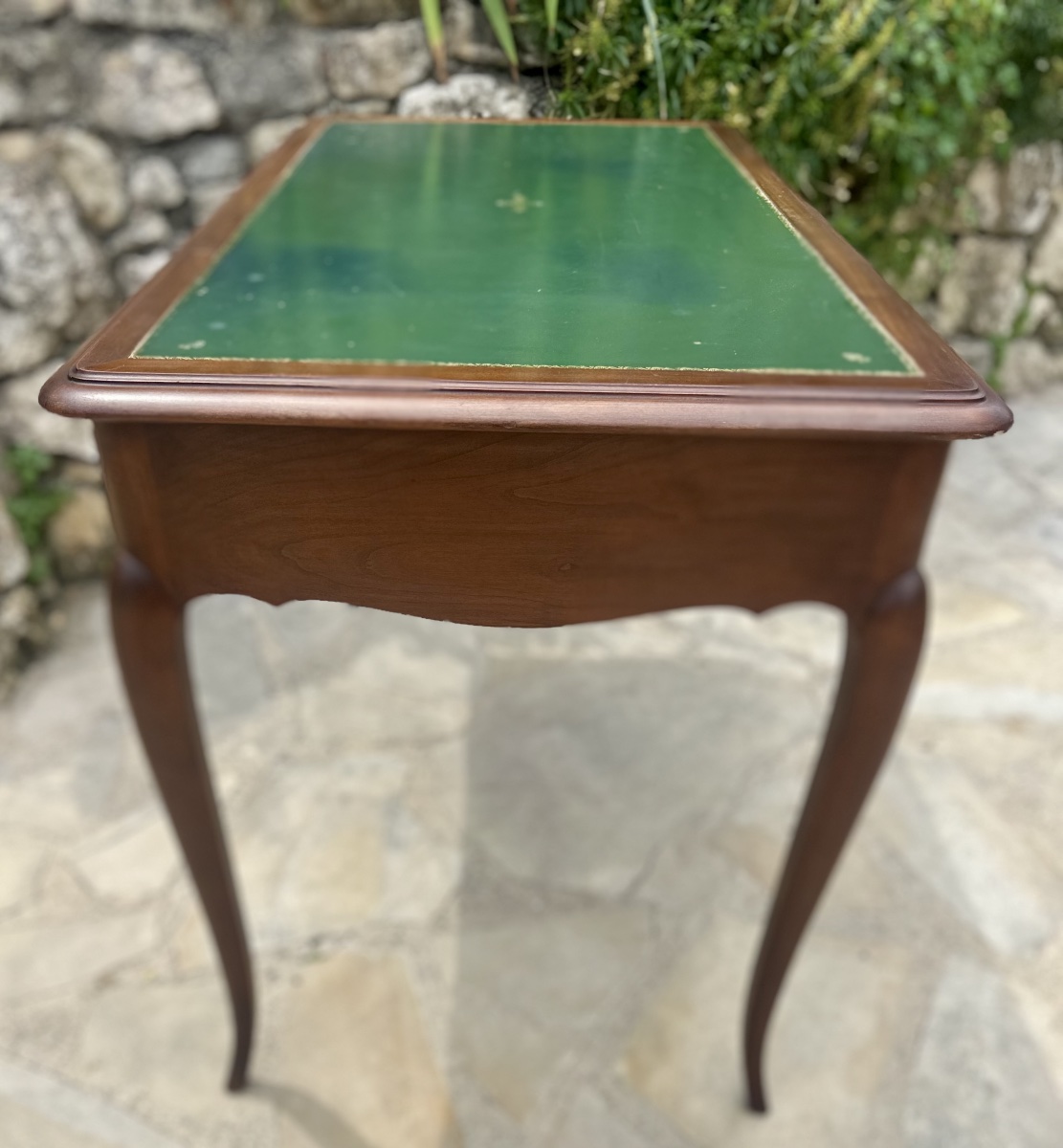Petit Bureau de style Louis XV en bois massif Époque XX eme siècle.-photo-3