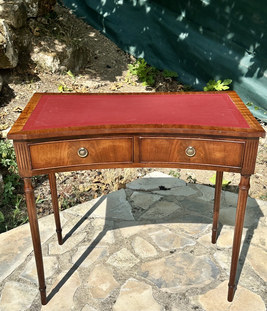 Mahogany Desk With Mahogany Veneer In The Louis XVI Style, 20th Century.
