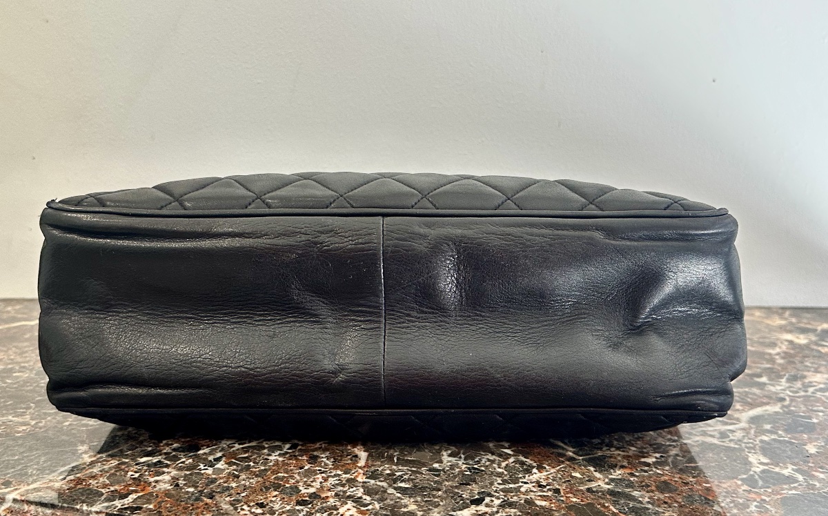 Grand Sac Cabas Chanel Vintage en cuir d’agneau noir. Ère Karl Lagerfeld  Circa 1986/19888.-photo-4