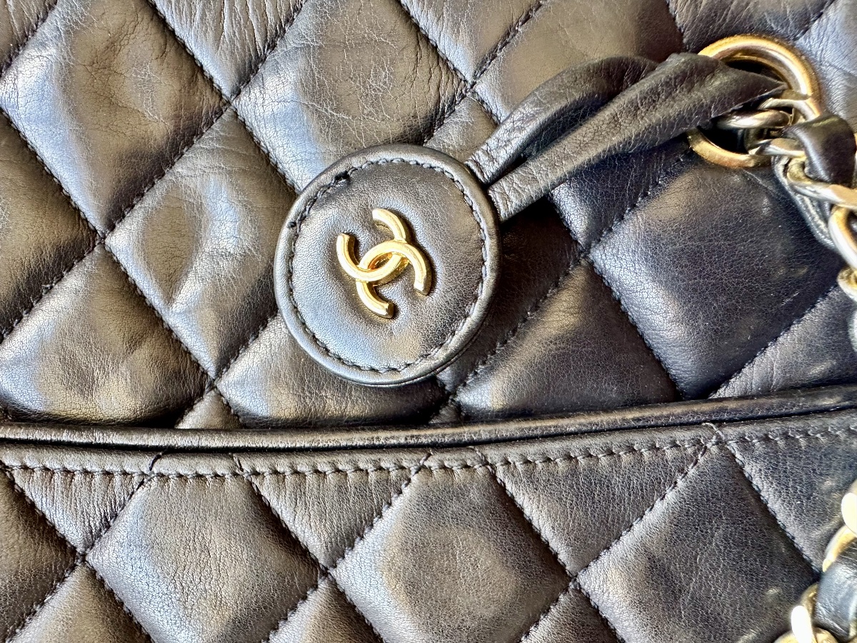 Grand Sac Cabas Chanel Vintage en cuir d’agneau noir. Ère Karl Lagerfeld  Circa 1986/19888.-photo-7