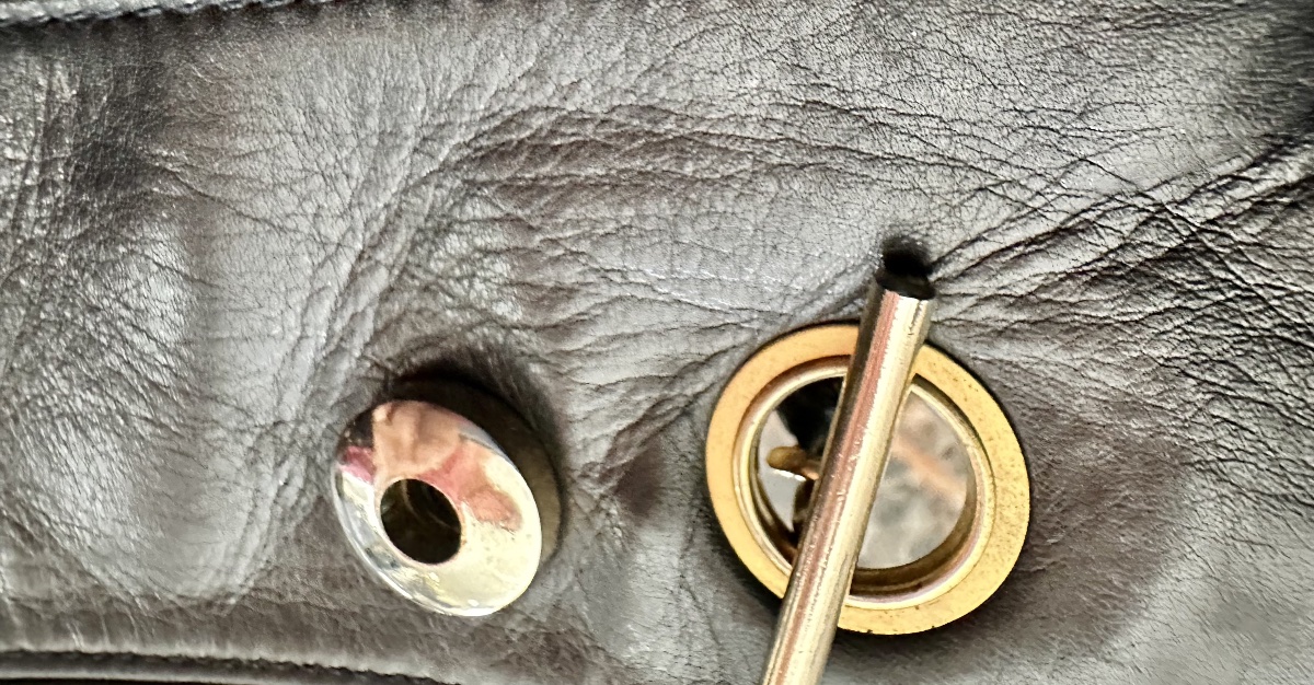 Grand Sac Cabas Chanel Vintage en cuir d’agneau noir. Ère Karl Lagerfeld  Circa 1986/19888.-photo-8