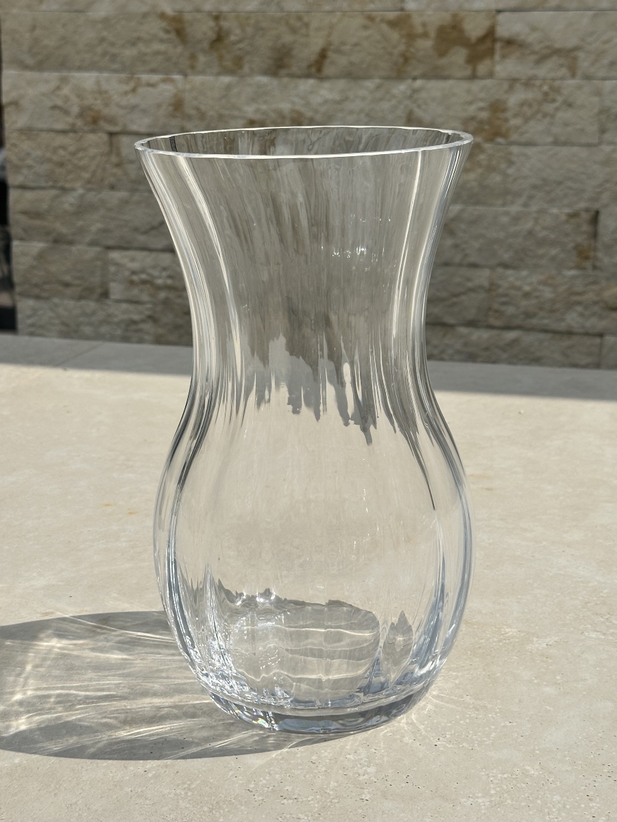 Grand vase en Cristal Cannelé de la maison Daume  France. Époque XX eme siècle.-photo-2