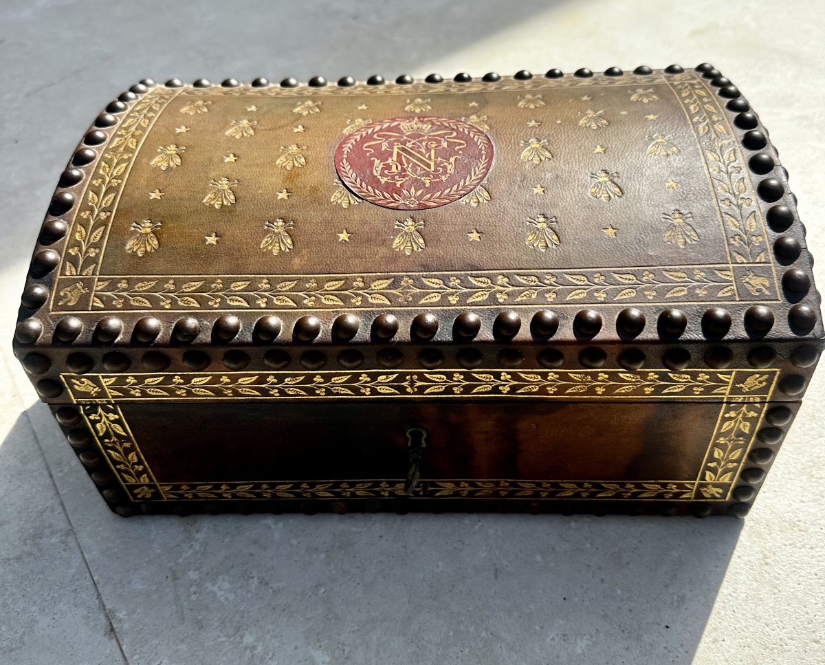 Studded Leather Box Bearing The "marquise De Sévigné Paris" Signature. Late 19th Century -photo-7