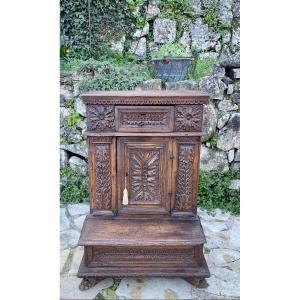 Pray To God Or Kneel In Richly Carved Oak From The 17th Century 